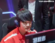 JackeyLove巅峰对决，库里与70激战独行侠分钟，赛况扑朔迷离胜负难料！